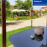 Sunday's Family House/apartment 尼基季
