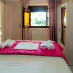 Sunday's Family House/apartment 度假居 *