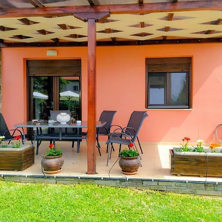 Sunday's Family House/apartment * Nikiti (Sithonia)