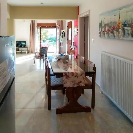 Sunday's Family House/apartment Nikiti (Sithonia)