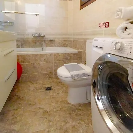 Sunday's Family House/apartment Casa vacanze Nikiti (Sithonia)