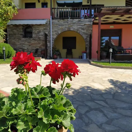 Sunday's Family House/apartment Nikiti (Sithonia)
